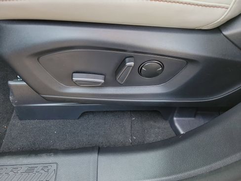 New 2026 Ford Explorer Active w/ Active Comfort Package image 19