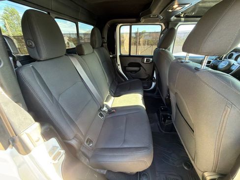Used 2022 Jeep Gladiator Sport AWD/4WD image 21