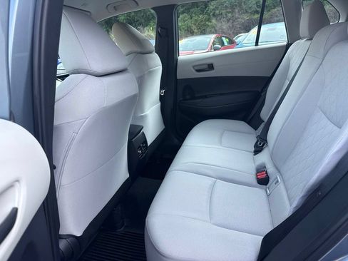 Used 2025 Toyota Corolla Cross L AWD/4WD image 38