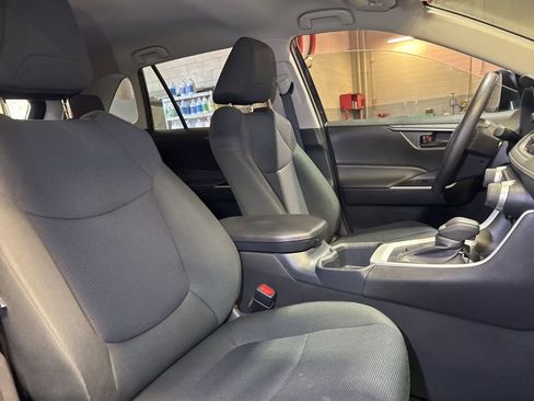Used 2025 Toyota RAV4 LE image 12