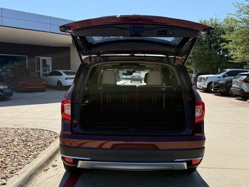 Used 2019 Honda Pilot Touring image 5