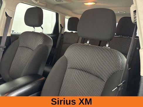 Used 2020 Dodge Journey SE w/ SE Popular Equipment Group image 10