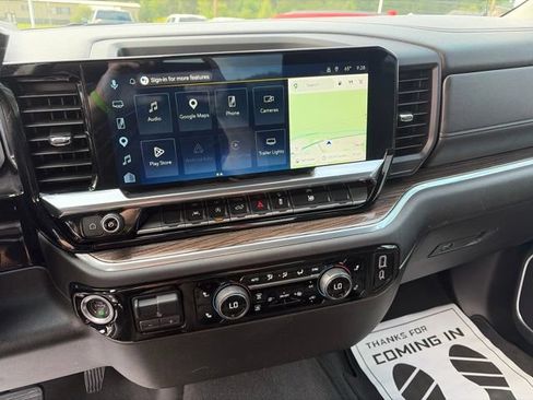 Used 2025 Chevrolet Silverado 1500 LT AWD/4WD image 8