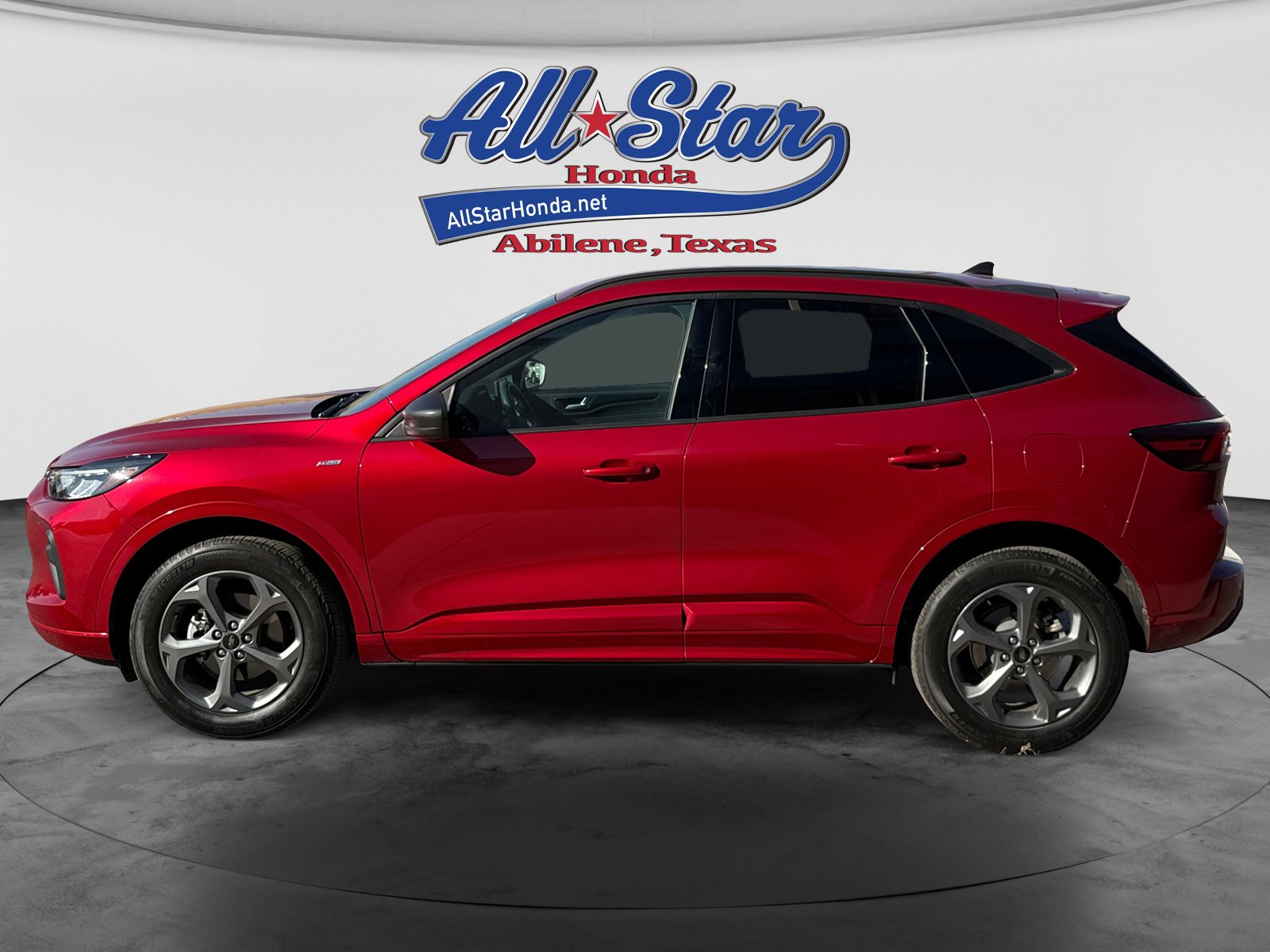 Used 2024 Ford Escape ST-Line w/ Tech Pack #1 AWD/4WD image 8