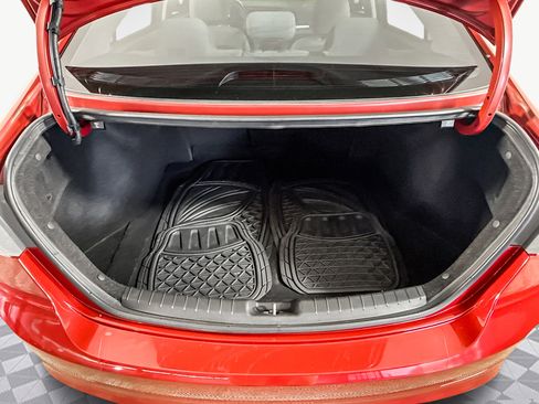 Used 2018 Hyundai Elantra SEL image 34