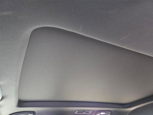 Used 2023 Cadillac XT6 Premium Luxury w/ Technology Package FWD image 9