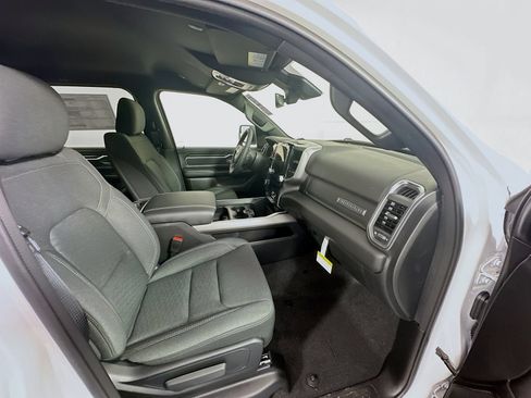 New 2026 RAM 1500 Big Horn AWD/4WD image 29