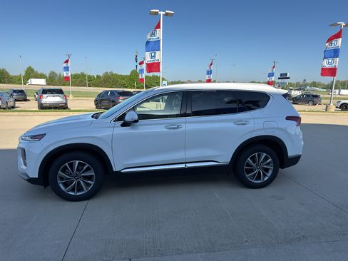 Used 2020 Hyundai Santa Fe SEL w/ Convenience + Premium Package FWD image 8