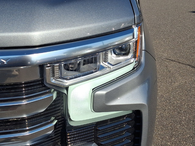 Used 2026 Chevrolet Silverado 1500 High Country w/ High Country Premium Package AWD/4WD image 9