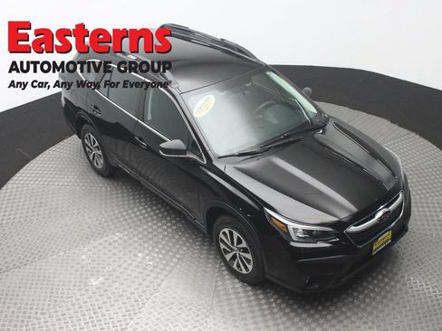 Used 2022 Subaru Outback 2.5i AWD/4WD image 3