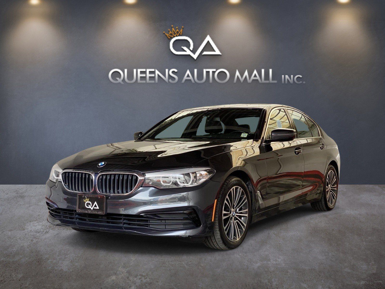Used 2020 BMW 530i xDrive w/ Convenience Package AWD/4WD image 3