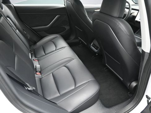 Used 2023 Tesla Model 3 Standard Range RWD image 29