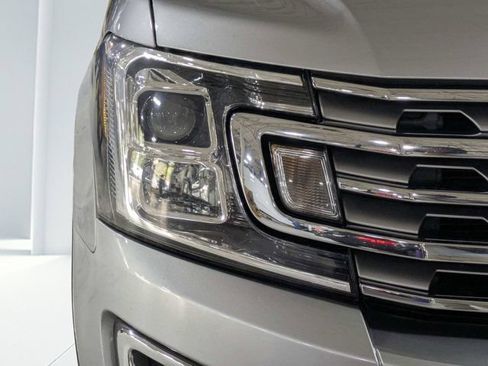 Used 2021 Ford Expedition Max Limited RWD image 9