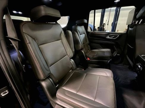 Used 2021 Chevrolet Suburban High Country w/ Premium Package AWD/4WD image 27