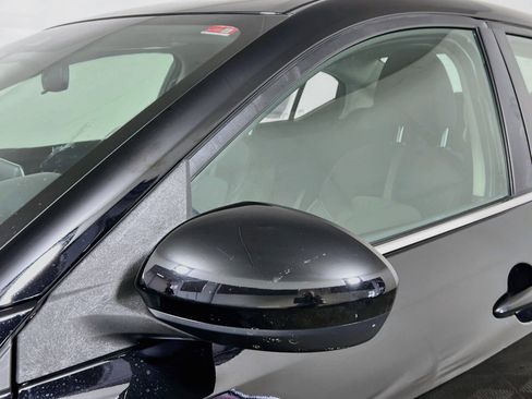 Used 2024 Nissan Sentra SV FWD image 12