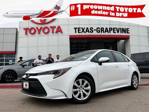 Used 2024 Toyota Corolla LE image 1