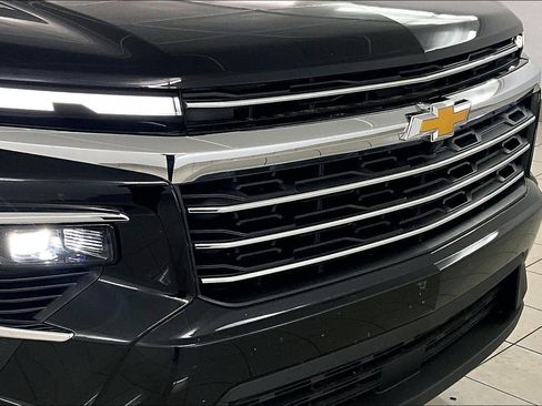 Used 2025 Chevrolet Traverse LT image 34