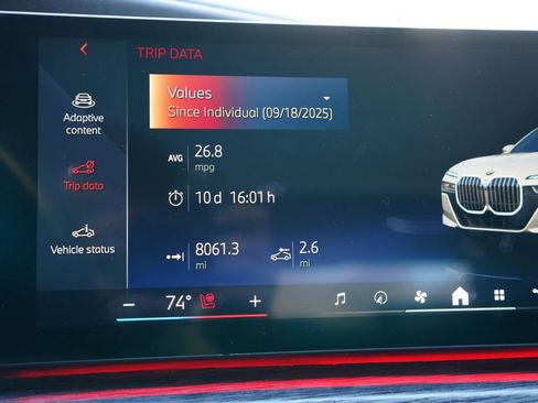 Used 2024 BMW 740i xDrive image 31