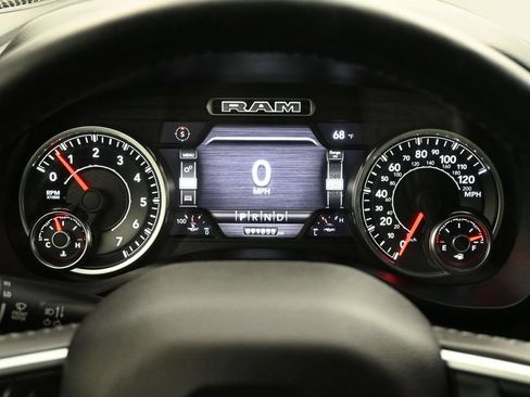 Used 2021 RAM 1500 Big Horn AWD/4WD image 7