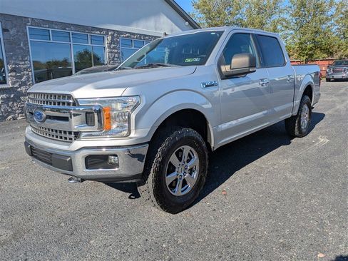 Used 2019 Ford F150 XLT w/ Equipment Group 302A Luxury image 2