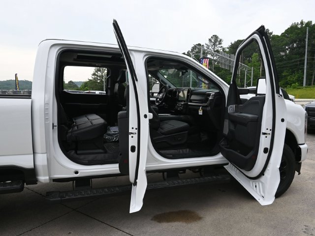 Used 2025 Ford F350 Lariat w/ Lariat Ultimate Package AWD/4WD image 39