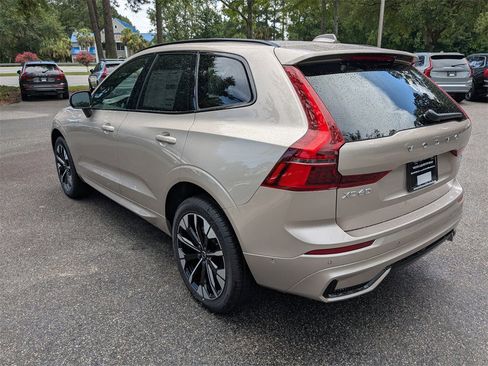 New 2026 Volvo XC60 B5 Plus w/ Climate Package image 6
