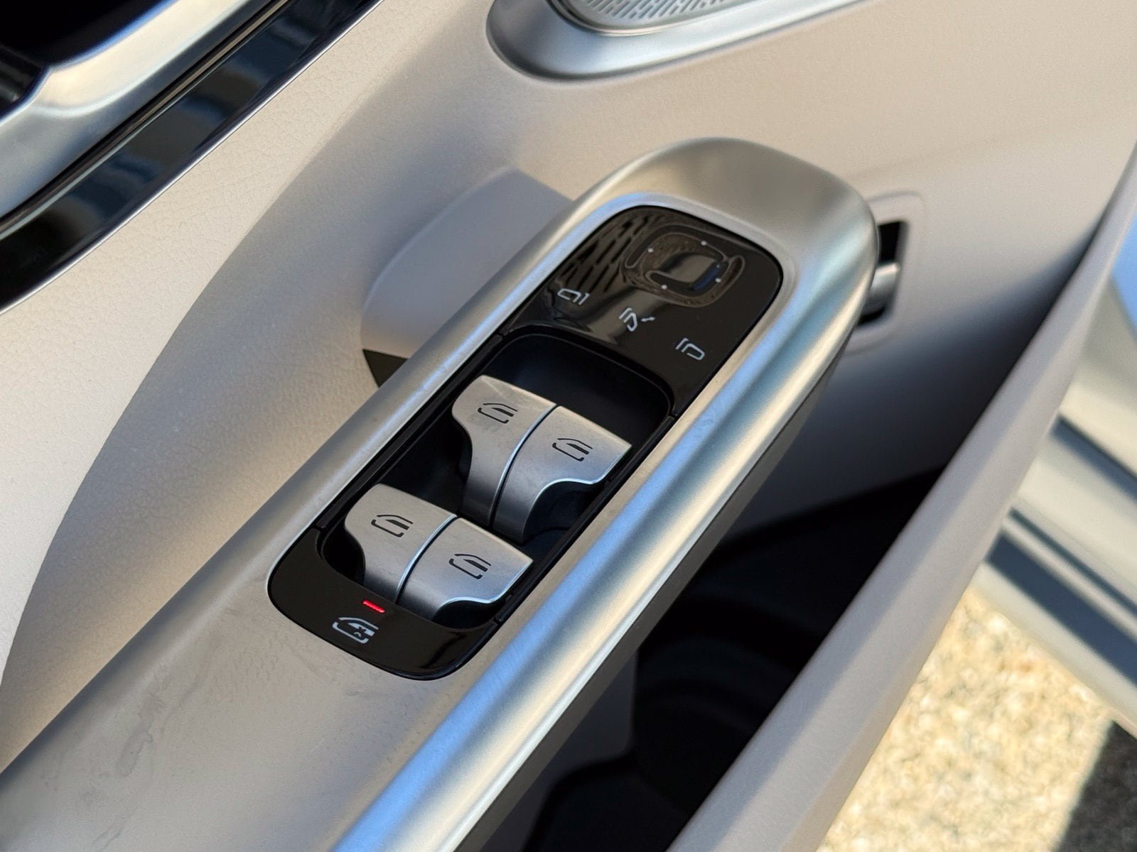 Used 2024 Mercedes-Benz C 300 Sedan image 23