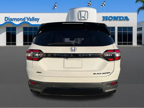 New 2026 Honda Pilot Black Edition image 4