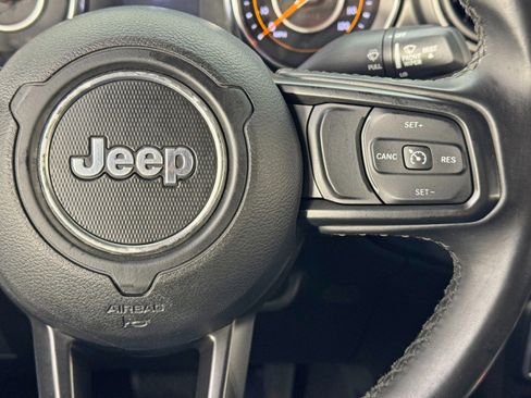 Used 2021 Jeep Wrangler Unlimited Sport image 19