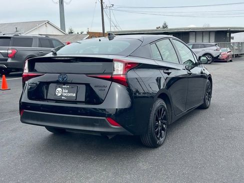 Used 2022 Toyota Prius AWD image 9