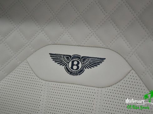Used 2023 Bentley Bentayga AWD/4WD image 40