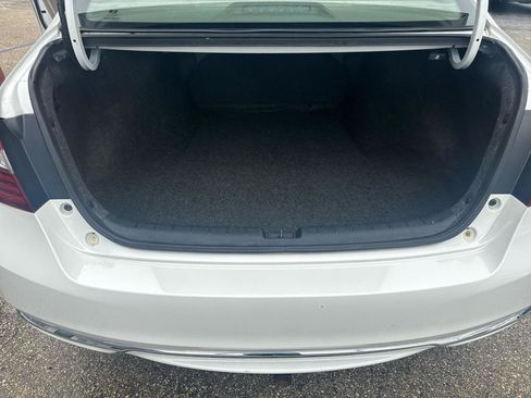 Used 2017 Honda Accord LX image 19