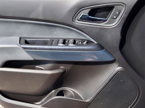 Used 2019 Chevrolet Colorado Z71 image 22