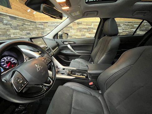 Used 2024 Mitsubishi Eclipse Cross SEL image 11