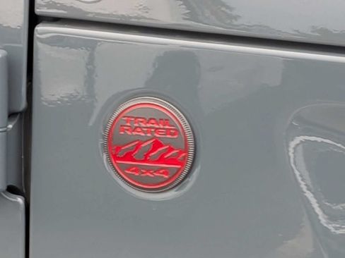 Used 2026 Jeep Gladiator Rubicon AWD/4WD image 12