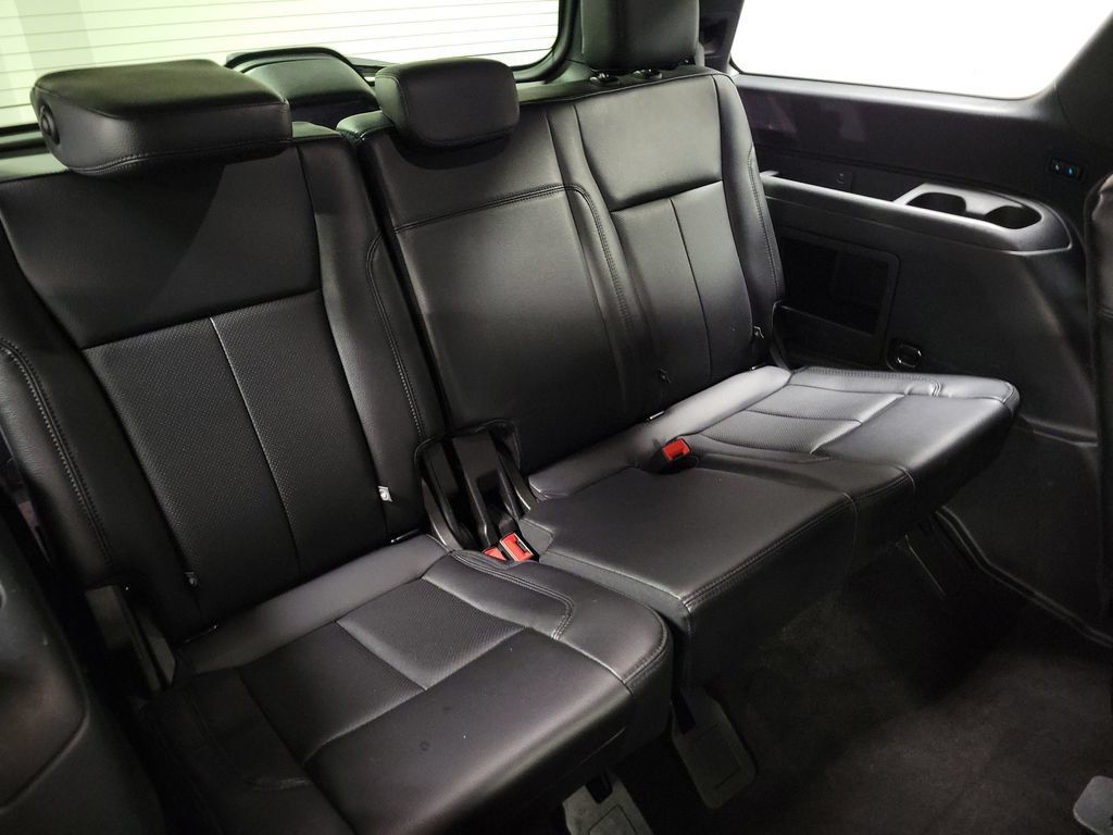 Used 2021 Ford Expedition XLT AWD/4WD image 34
