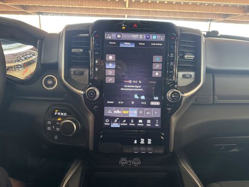 Used 2025 RAM 1500 Big Horn image 13