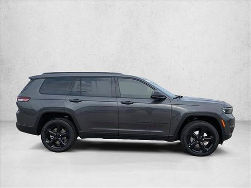 New 2025 Jeep Grand Cherokee L Limited image 4