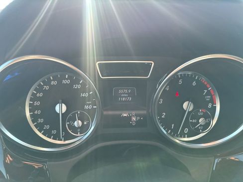 Used 2013 Mercedes-Benz GL 450 4MATIC image 12