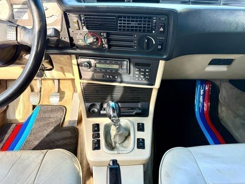 Used 1987 BMW 635CSi Coupe image 23