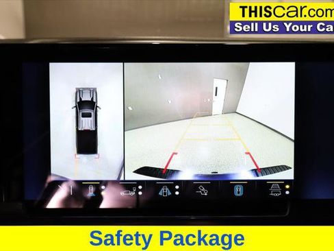 Used 2024 Chevrolet Silverado 3500 LTZ w/ LTZ Texas Edition image 17