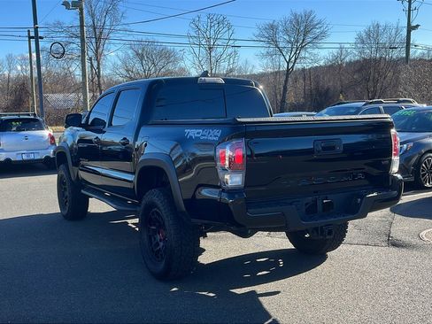 Used 2023 Toyota Tacoma TRD Off-Road image 4