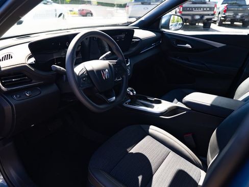 Used 2025 Buick Envista Preferred FWD image 18