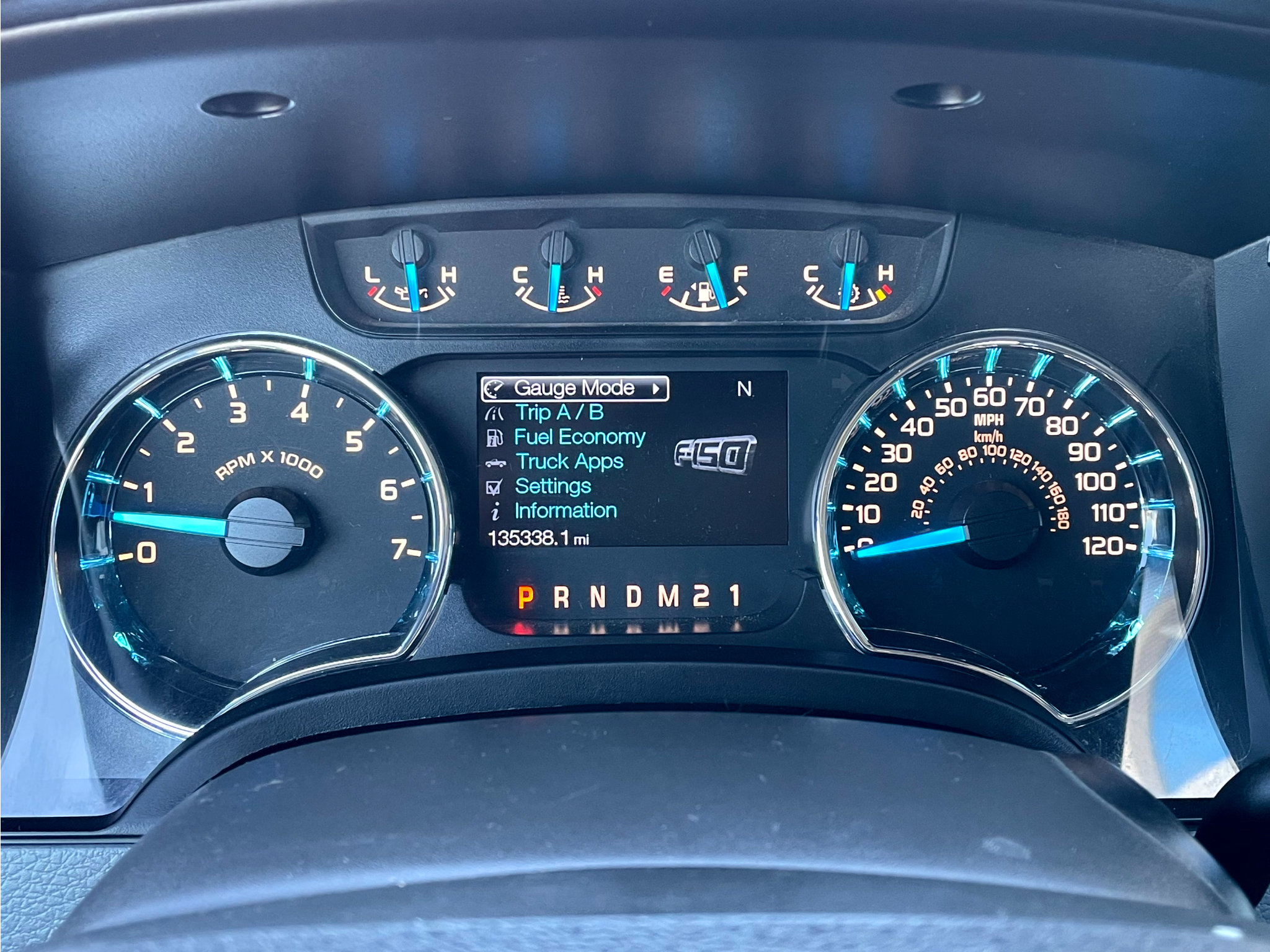 Used 2014 Ford F150 XLT w/ Equipment Group 302A Luxury AWD/4WD image 14