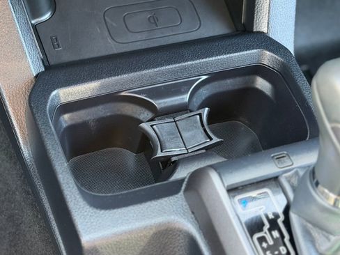 Used 2023 Toyota Tacoma TRD Off-Road image 15