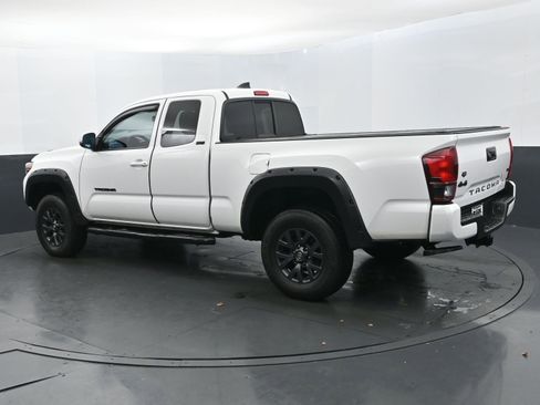 Used 2023 Toyota Tacoma SR5 image 3