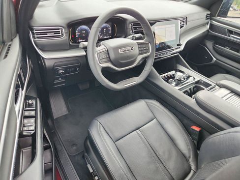 Used 2024 Jeep Wagoneer Series II w/ Convenience Group I AWD/4WD image 19