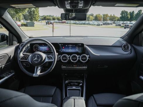 Certified 2025 Mercedes-Benz GLA 250 4MATIC image 18