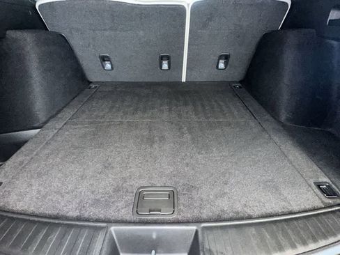 Used 2025 Acura RDX SH-AWD image 25