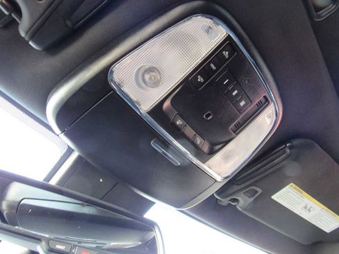 Used 2017 Dodge Charger R/T image 18